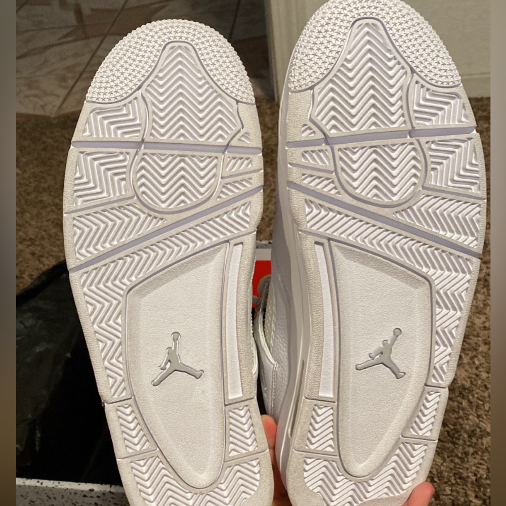 Air Jordan 4 Pure Money - Picture 5 of 7